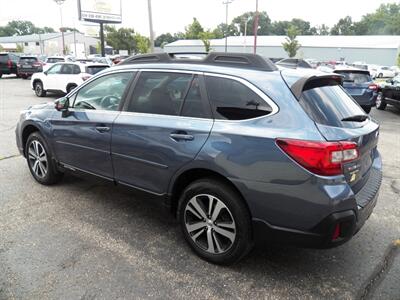 2018 Subaru Outback 3.6R Limited  AWD - Photo 4 - Mishawaka, IN 46545