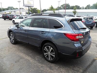 2018 Subaru Outback 3.6R Limited  AWD - Photo 5 - Mishawaka, IN 46545