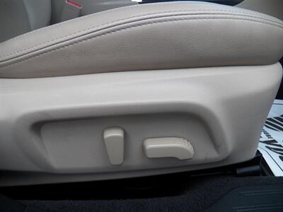 2016 Subaru Outback 2.5i Limited AWD - Photo 13 - Mishawaka, IN 46545