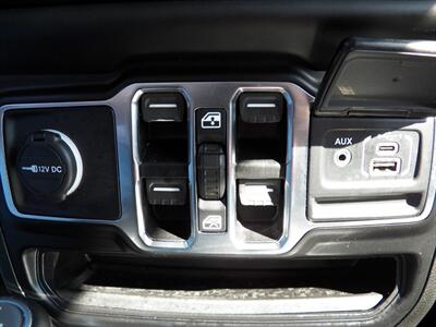 2020 Jeep Wrangler Unlimited Sahara  AWD - Photo 29 - Mishawaka, IN 46545