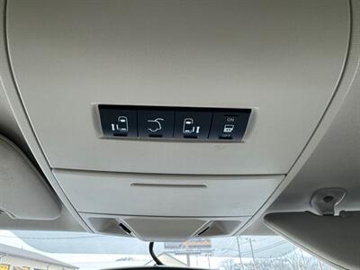 2013 Chrysler Town and Country Touring   - Photo 27 - Mishawaka, IN 46545