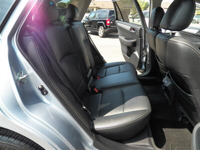 2018 Subaru Outback 2.5i Premium  AWD - Photo 13 - Mishawaka, IN 46545