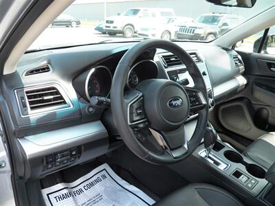 2018 Subaru Outback 2.5i Premium  AWD - Photo 8 - Mishawaka, IN 46545