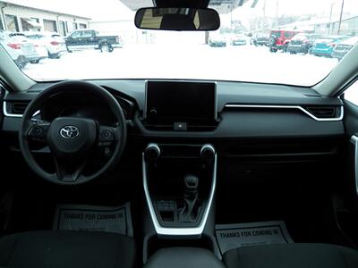 2024 Toyota RAV4 LE  AWD - Photo 15 - Mishawaka, IN 46545