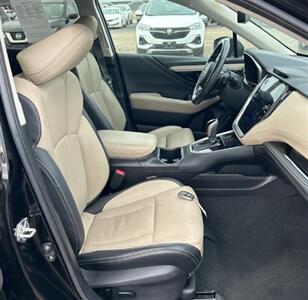 2021 Subaru Outback Limited AWD - Photo 5 - Mishawaka, IN 46545