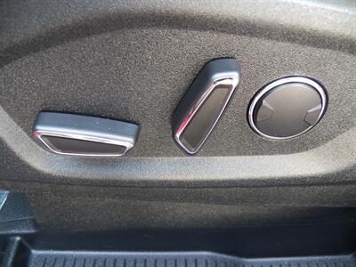 2017 Ford Edge SEL   - Photo 8 - Mishawaka, IN 46545