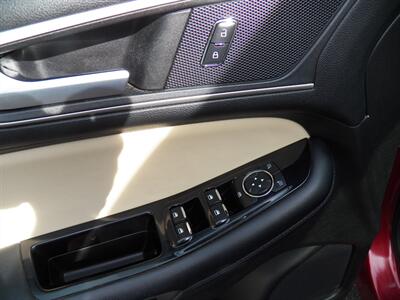 2017 Ford Edge SEL   - Photo 19 - Mishawaka, IN 46545