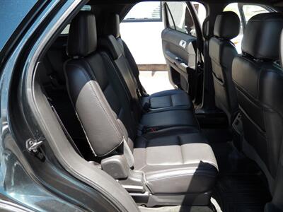 2014 Ford Explorer XLT AWD - Photo 14 - Mishawaka, IN 46545