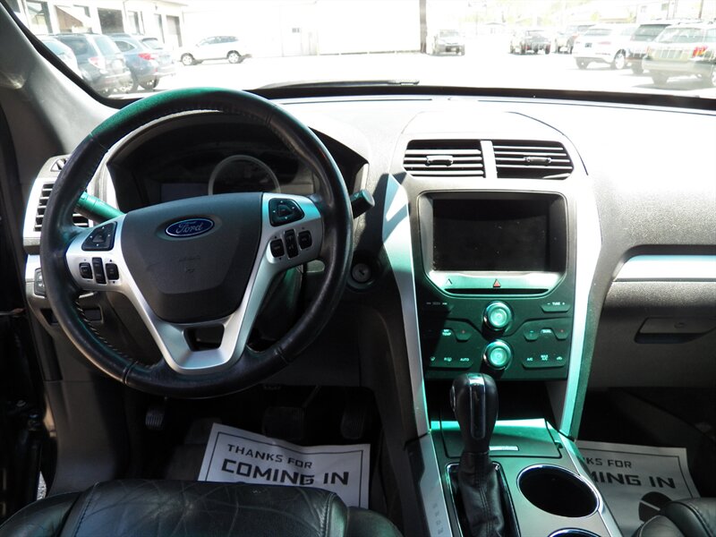 2014 Ford Explorer XLT AWD - Photo 17 - Mishawaka, IN 46545