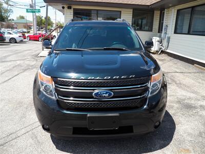 2014 Ford Explorer XLT AWD - Photo 6 - Mishawaka, IN 46545