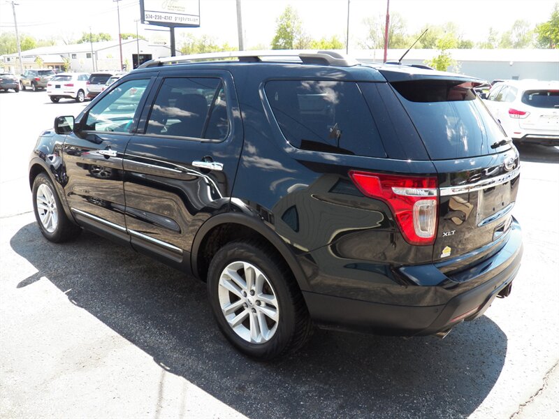 2014 Ford Explorer XLT AWD - Photo 4 - Mishawaka, IN 46545