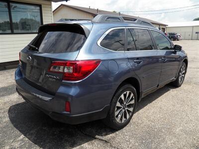 2015 Subaru Outback 3.6R Limited  AWD - Photo 4 - Mishawaka, IN 46545