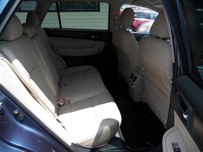 2015 Subaru Outback 3.6R Limited  AWD - Photo 11 - Mishawaka, IN 46545