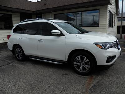 2017 Nissan Pathfinder SL  4x4 SUV