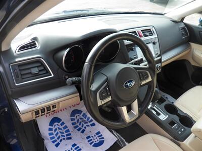 2015 Subaru Outback 2.5i Premium  AWD - Photo 7 - Mishawaka, IN 46545