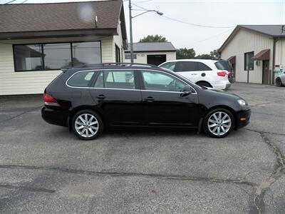 2013 Volkswagen Jetta SportWagen TDI   - Photo 2 - Mishawaka, IN 46545