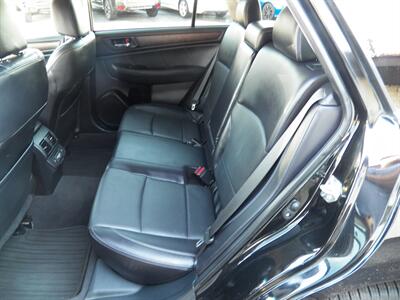 2018 Subaru Outback 3.6R Limited   - Photo 8 - Mishawaka, IN 46545