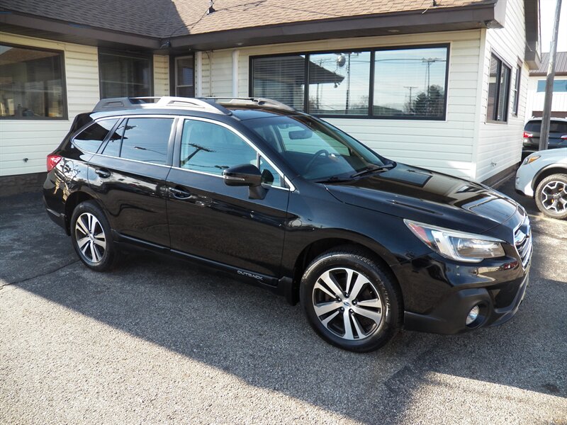 2018 Subaru Outback 3.6R Limited   - Photo 1 - Mishawaka, IN 46545