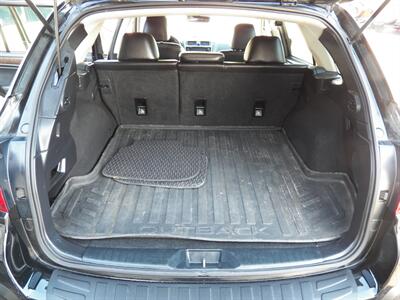 2018 Subaru Outback 3.6R Limited   - Photo 9 - Mishawaka, IN 46545