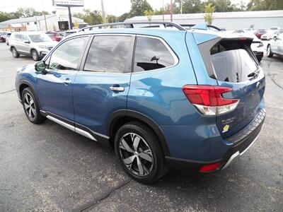 2019 Subaru Forester Touring  AWD - Photo 3 - Mishawaka, IN 46545