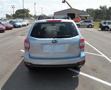 2015 Subaru Forester 2.5i Premium  AWD - Photo 4 - Mishawaka, IN 46545