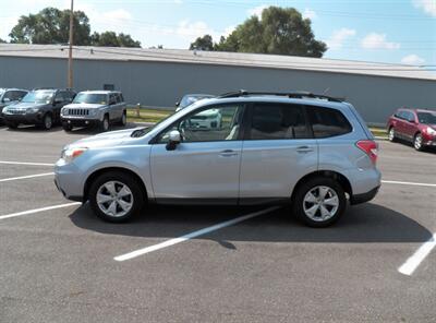 2015 Subaru Forester 2.5i Premium  AWD - Photo 6 - Mishawaka, IN 46545