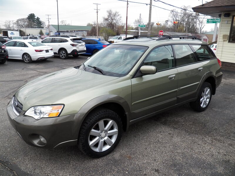 2006 Subaru Outback 2.5i Limited  AWD - Photo 1 - Mishawaka, IN 46545
