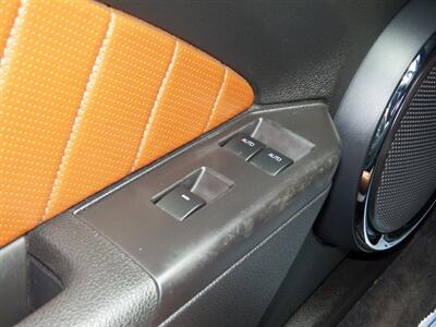 2011 Ford Mustang V6 Premium  Convertable - Photo 36 - Mishawaka, IN 46545