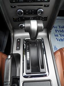 2011 Ford Mustang V6 Premium  Convertable - Photo 27 - Mishawaka, IN 46545