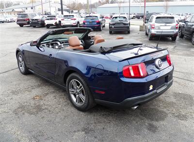 2011 Ford Mustang V6 Premium  Convertable - Photo 15 - Mishawaka, IN 46545