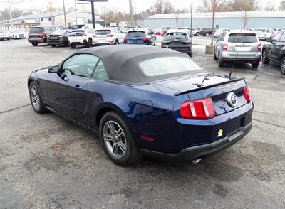 2011 Ford Mustang V6 Premium  Convertable - Photo 6 - Mishawaka, IN 46545