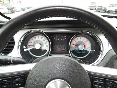 2011 Ford Mustang V6 Premium  Convertable - Photo 30 - Mishawaka, IN 46545