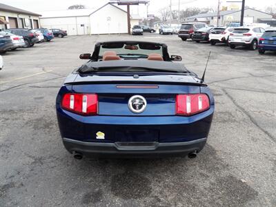 2011 Ford Mustang V6 Premium  Convertable - Photo 14 - Mishawaka, IN 46545