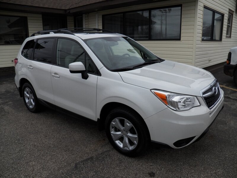 2016 Subaru Forester 2.5i Premium  AWD - Photo 1 - Mishawaka, IN 46545