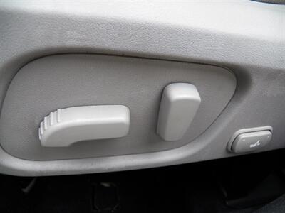 2016 Subaru Forester 2.5i Premium  AWD - Photo 9 - Mishawaka, IN 46545