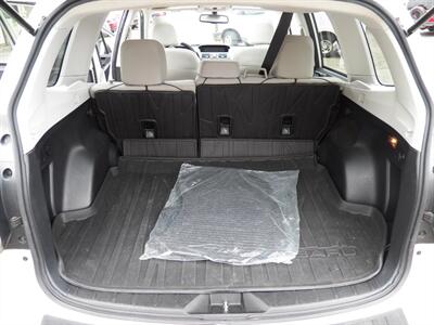2016 Subaru Forester 2.5i Premium  AWD - Photo 11 - Mishawaka, IN 46545