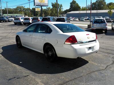 2011 Chevrolet Impala Police   - Photo 5 - Mishawaka, IN 46545