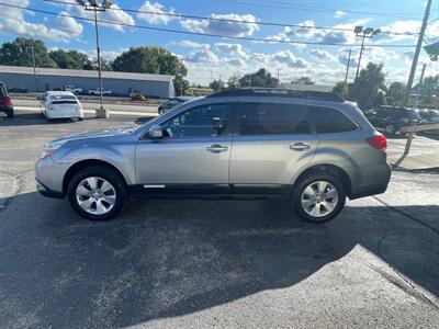 2011 Subaru Outback 3.6R Limited  AWD - Photo 6 - Mishawaka, IN 46545