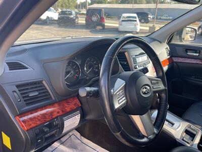 2011 Subaru Outback 3.6R Limited  AWD - Photo 11 - Mishawaka, IN 46545