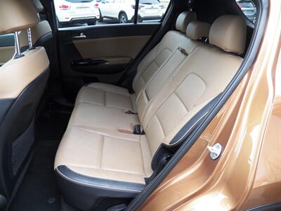 2020 Kia Sportage SX Turbo  AWD - Photo 10 - Mishawaka, IN 46545