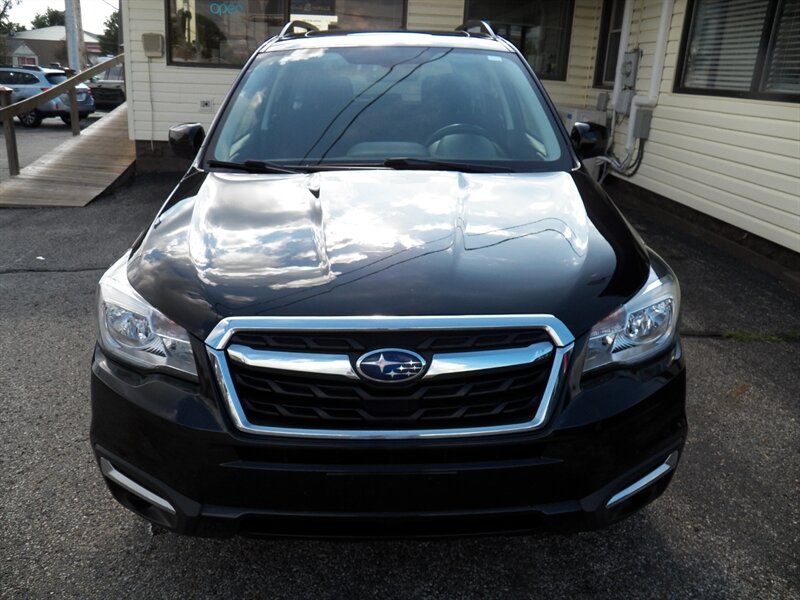 2018 Subaru Forester 2.5i Premium AWD - Photo 5 - Mishawaka, IN 46545