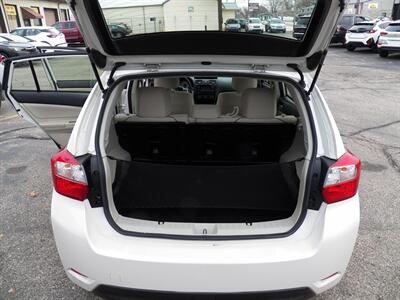2014 Subaru Impreza 2.0i Premium  AWD - Photo 12 - Mishawaka, IN 46545