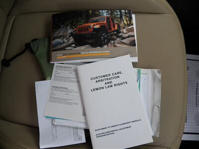 2018 Jeep Wrangler Unlimited Sahara  4x4 - Photo 22 - Mishawaka, IN 46545