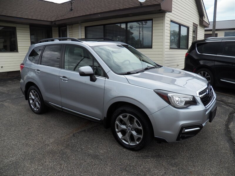2017 Subaru Forester 2.5i Touring AWD - Photo 4 - Mishawaka, IN 46545