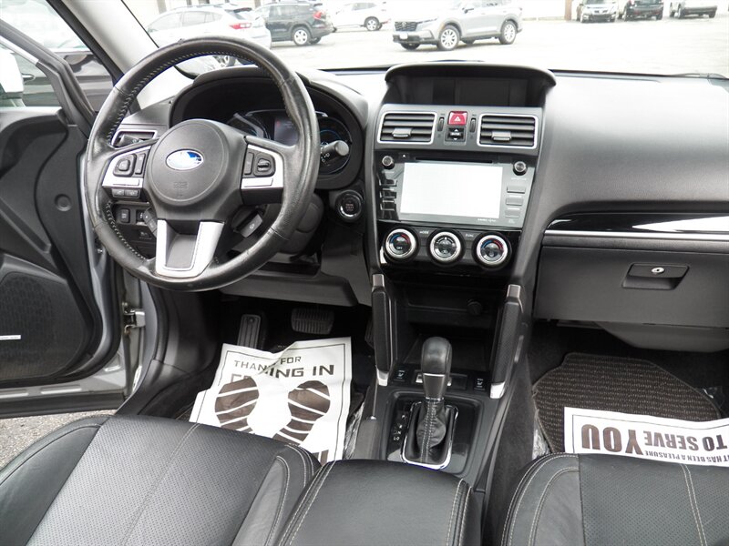 2017 Subaru Forester 2.5i Touring AWD - Photo 17 - Mishawaka, IN 46545