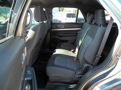 2018 Ford Explorer XLT   - Photo 8 - Mishawaka, IN 46545