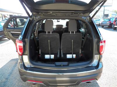 2018 Ford Explorer XLT   - Photo 10 - Mishawaka, IN 46545