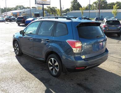 2018 Subaru Forester 2.5i Premium  AWD - Photo 5 - Mishawaka, IN 46545