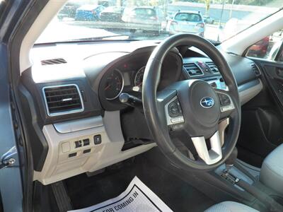 2018 Subaru Forester 2.5i Premium  AWD - Photo 11 - Mishawaka, IN 46545