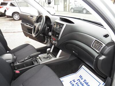 2011 Subaru Forester 2.5X Premium AWD - Photo 17 - Mishawaka, IN 46545